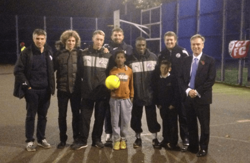 Henry Smith MP visits Crawley Kicks Project