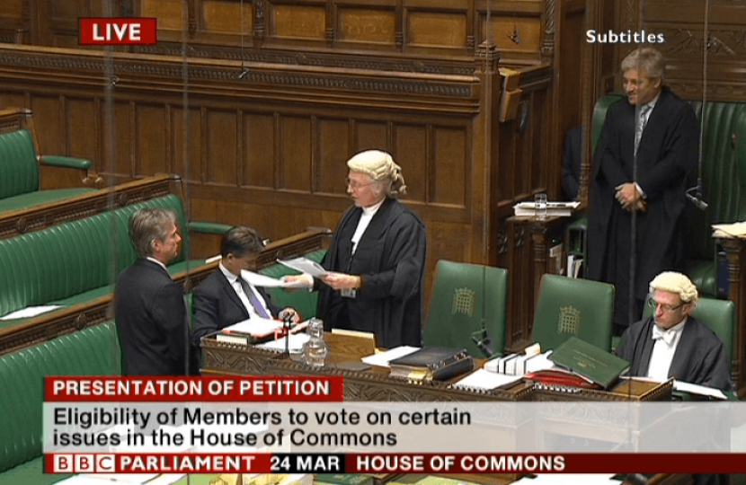 Henry Smith MP presents English Votes petition in Parliament