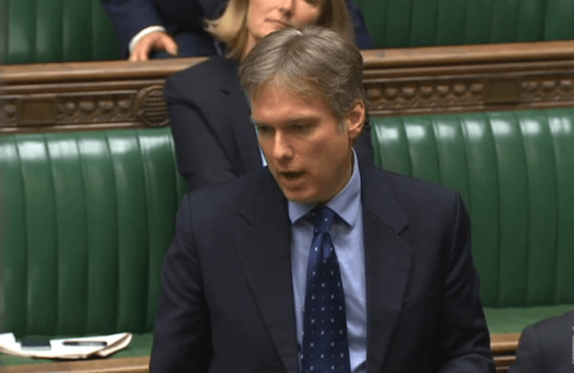 Henry Smith MP calls for greater mental health support for young people