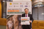 Henry Smith MP supports call for Government to deliver on pledges to Ban Live Exports and stop illegal puppy and kitten smuggling