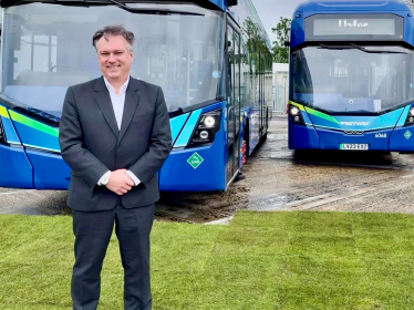 Henry Smith MP welcomes over £10 million of Government funding for brand new zero emission buses in West Sussex