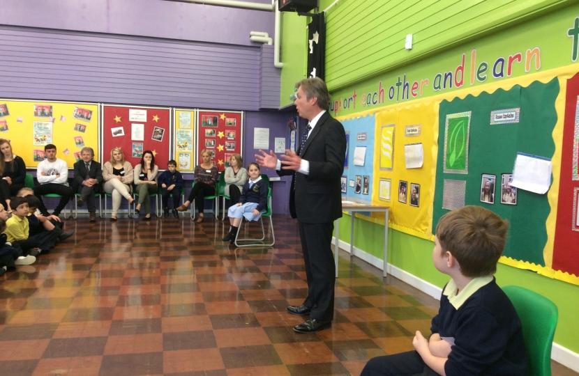 Henry Smith visits Southgate Primary School