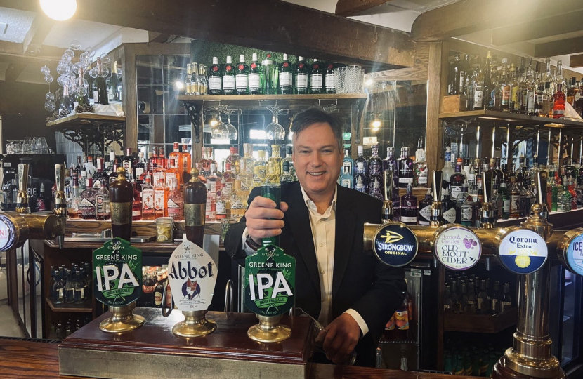 Henry Smith MP welcomes Government’s freeze to alcohol duty for six more months, helping the hospitality sector in Crawley