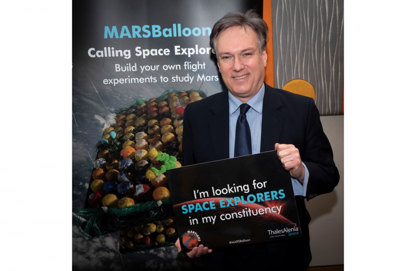 Henry Smith MP urges Crawley schools to take part in Thales Alenia Space’s MARSBalloon project