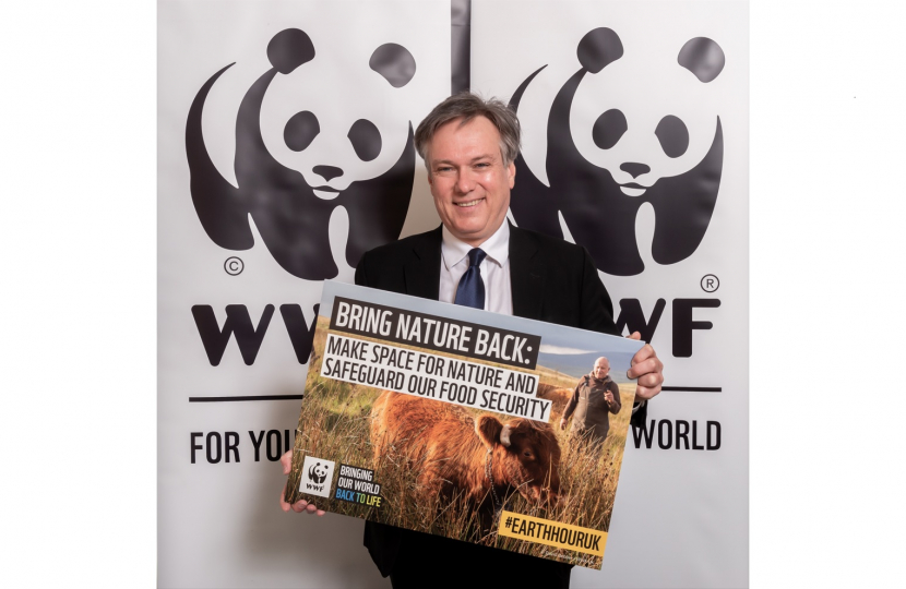 Henry Smith MP hosts WWF in Parliament to mark Earth Hour 2023