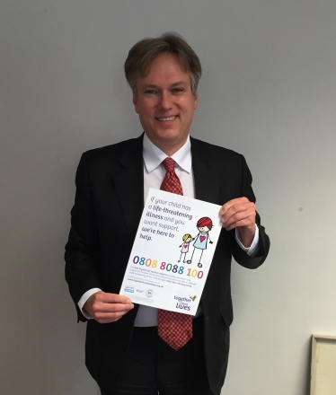 Henry Smith MP shows support for Children's Hospice Week and Chestnut Tree House