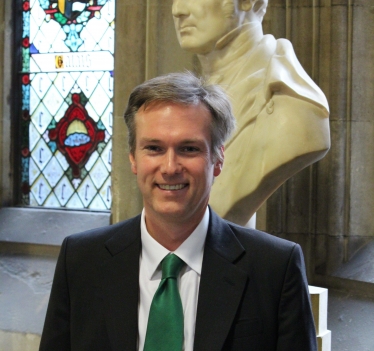 Henry Smith MP: Fewer workless households means more security for Crawley families
