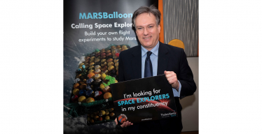 Henry Smith MP urges Crawley schools to take part in Thales Alenia Space’s MARSBalloon project